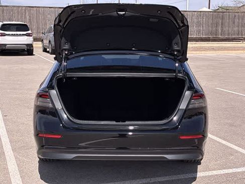 Certified 2025 Honda Accord Sport image 37