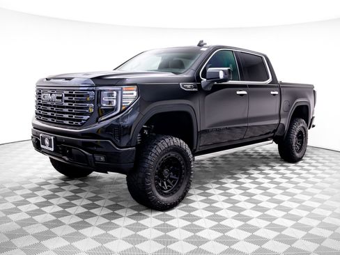 Used 2023 GMC Sierra 1500 Denali Ultimate AWD/4WD image 1