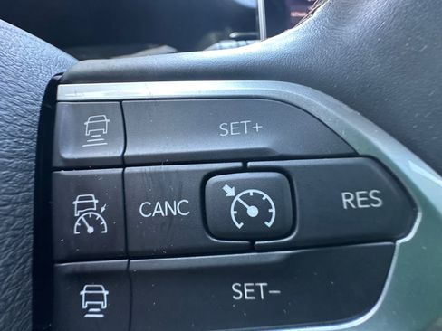 Used 2022 Jeep Compass Limited AWD/4WD image 26