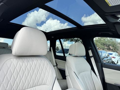 Used 2025 BMW X5 sDrive40i image 33