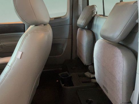 Used 2012 Toyota Tacoma PreRunner w/ SR5 Pkg RWD image 21