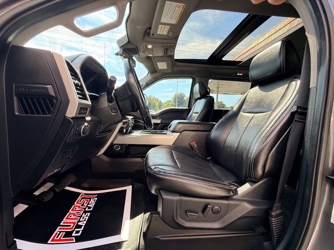 Used 2021 Ford F250 Lariat w/ Lariat Ultimate Package AWD/4WD image 21