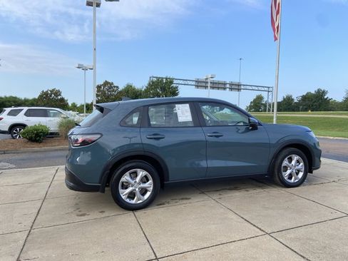 Used 2024 Honda HR-V LX image 12