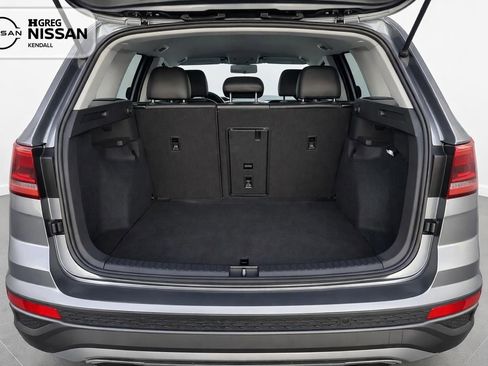 Used 2022 Volkswagen Taos SEL image 13