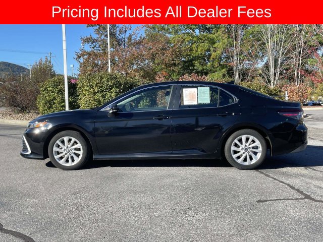 Used 2021 Toyota Camry LE FWD image 2