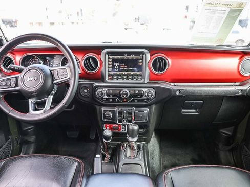 Used 2023 Jeep Gladiator Rubicon w/ LED Lighting Group AWD/4WD image 2