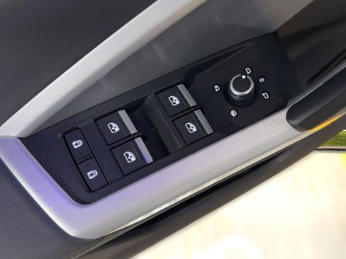 Used 2021 Audi Q3 2.0T Premium Plus w/ Premium Plus Package image 13