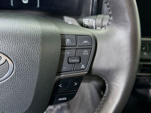 Used 2025 Toyota Camry XSE image 22