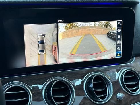 Used 2020 Mercedes-Benz E 350 Sedan image 18