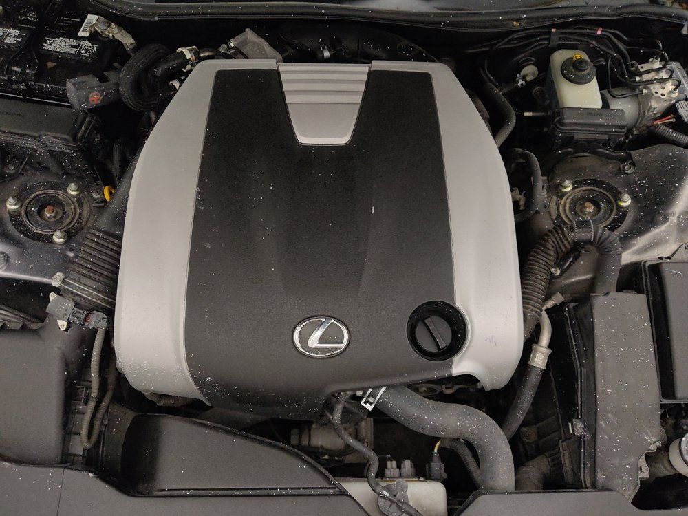 Used 2015 Lexus RC 350 w/ Luxury Package RWD image 30