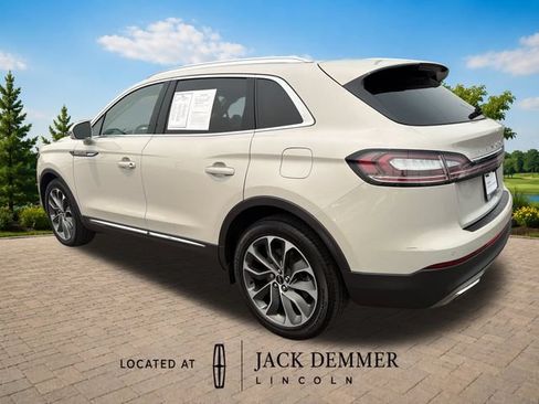 Used 2023 Lincoln Nautilus Reserve AWD/4WD image 4
