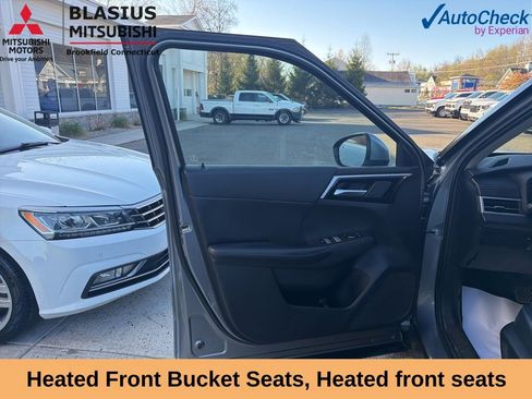 Used 2022 Mitsubishi Outlander SE AWD/4WD image 14