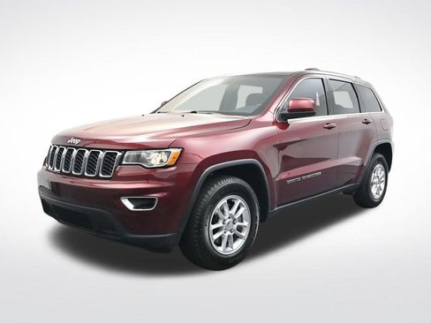Used 2018 Jeep Grand Cherokee Laredo RWD image 3