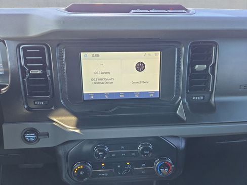 Used 2023 Ford Bronco 2-Door image 17