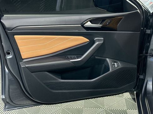 Used 2024 Volkswagen Jetta SEL image 15