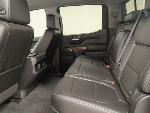 Used 2020 Chevrolet Silverado 1500 LT Trail Boss AWD/4WD image 18