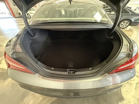 Used 2018 Mercedes-Benz CLA 250 image 27