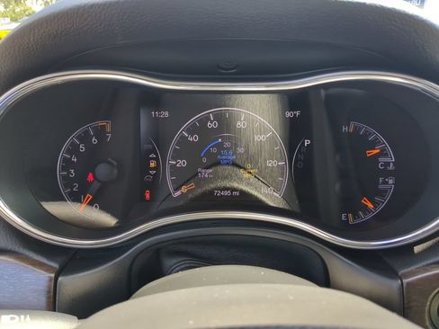 Used 2018 Jeep Grand Cherokee Limited w/ Trailer Tow Group IV RWD image 32