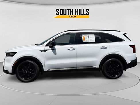 Used 2021 Kia Sorento S w/ Panoramic Sunroof Package AWD/4WD image 2