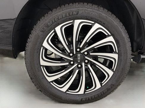 New 2025 Lincoln Navigator Black Label image 35