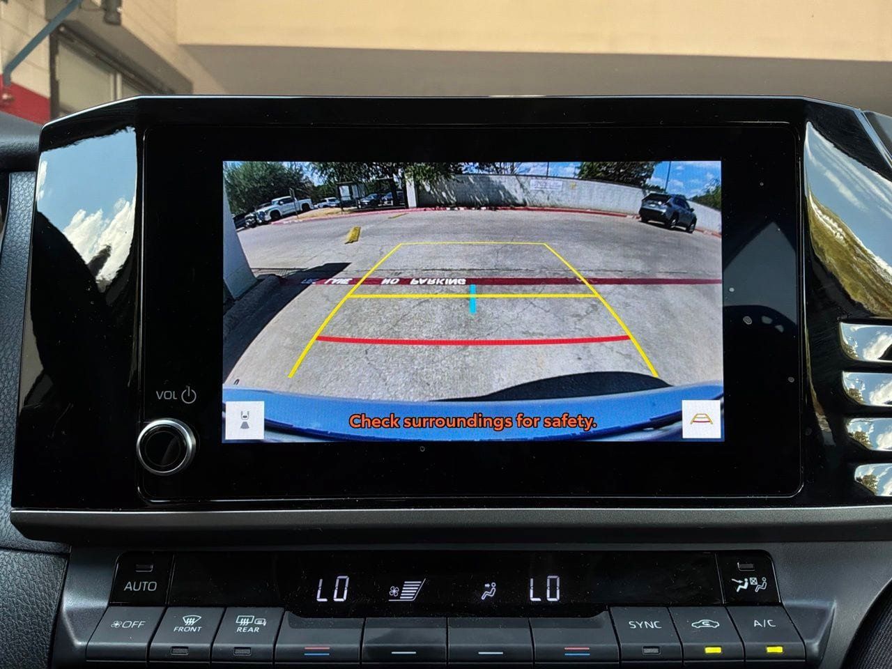 Used 2026 Toyota Camry LE FWD image 33