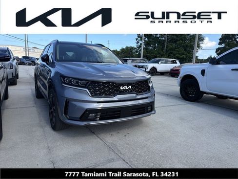 Certified 2023 Kia Sorento SX FWD image 1