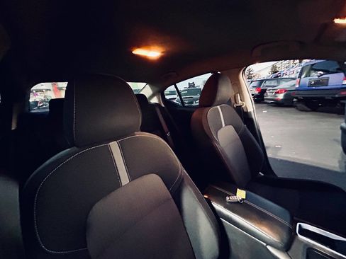 Used 2021 Nissan Sentra SV image 30