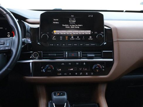Used 2023 Nissan Pathfinder Platinum AWD/4WD image 27