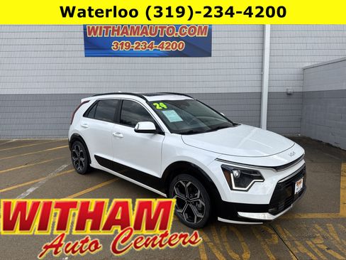 Used 2024 Kia Niro EX Touring FWD image 1