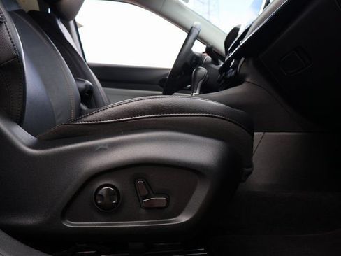 Used 2022 Jeep Compass Limited w/ Elite Group AWD/4WD image 9