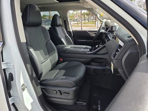New 2026 INFINITI QX80 Luxe w/ Cargo Package AWD/4WD image 21