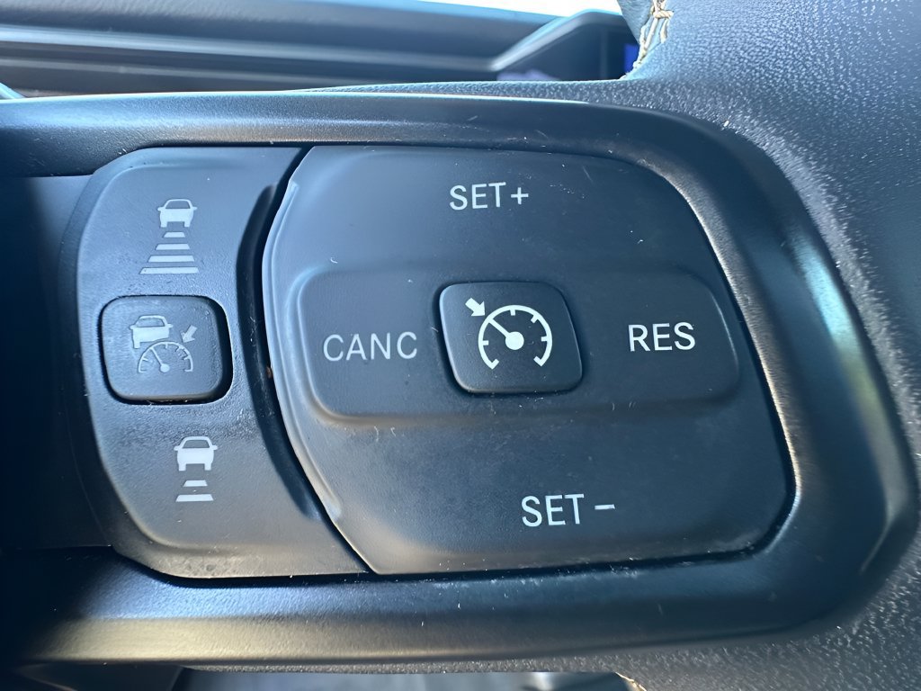 Used 2024 Jeep Wrangler Unlimited AWD/4WD image 16
