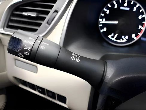 Used 2024 Nissan Murano SL FWD image 29