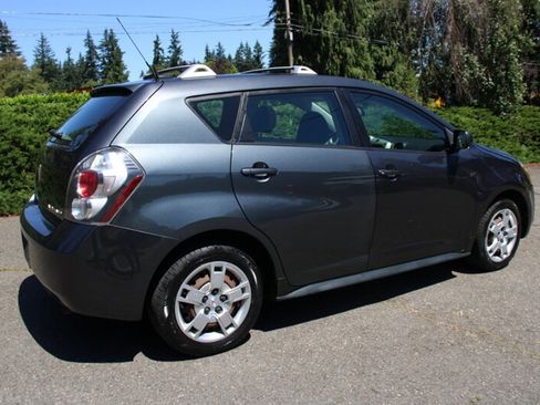 Used 2009 Pontiac Vibe AWD w/ Sun And Sound Package image 3