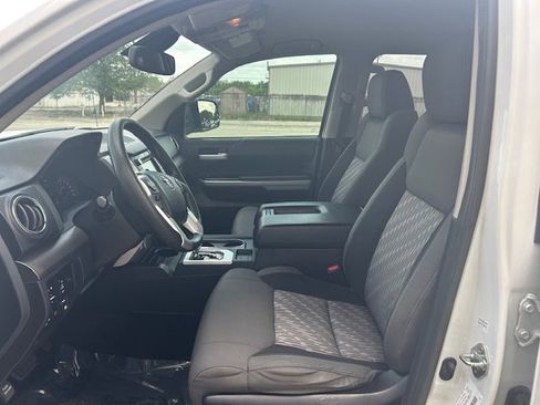 Used 2019 Toyota Tundra SR5 w/ SR5 Upgrade Package image 9