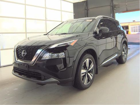 Used 2023 Nissan Rogue SL w/ SL Premium Package FWD image 2
