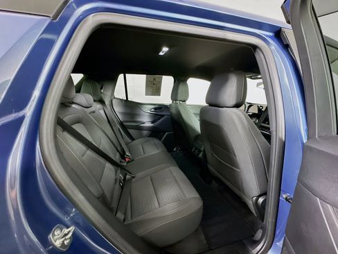 Used 2025 Chevrolet Equinox LT FWD image 29