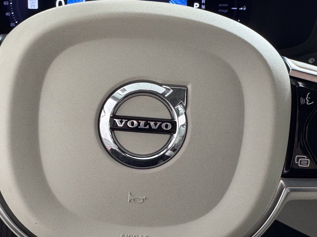 Certified 2024 Volvo S60 T8 Plus AWD/4WD image 31