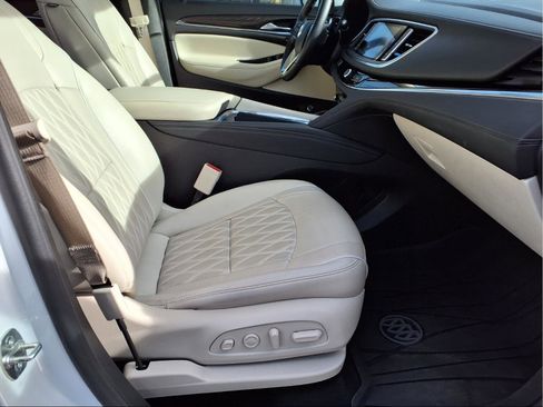 Used 2024 Buick Enclave Avenir w/ Avenir Technology Package FWD image 25