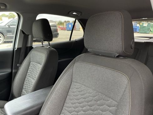 Used 2020 Chevrolet Equinox LT image 24