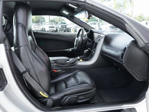 Used 2006 Chevrolet Corvette Coupe w/ Preferred Equipment Group image 42