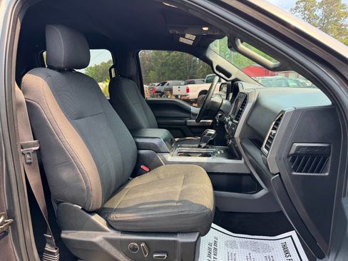Used 2015 Ford F150 XLT w/ Equipment Group 302A Luxury AWD/4WD image 17