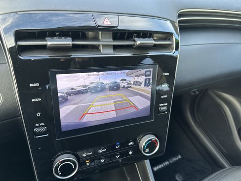 Used 2023 Hyundai Santa Cruz SEL image 18