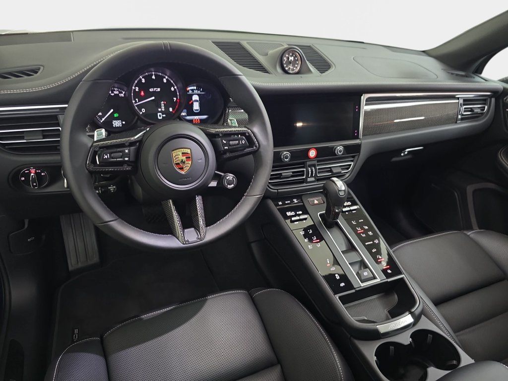 Used 2025 Porsche Macan GTS AWD/4WD image 12