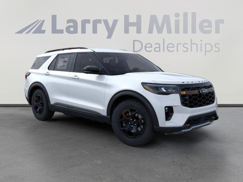 New 2026 Ford Explorer Tremor AWD/4WD image 7