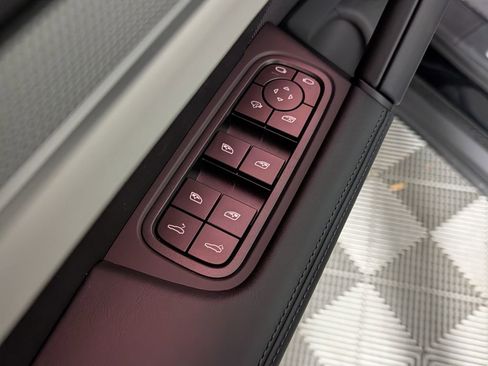 New 2026 Porsche Cayenne Coupe image 27