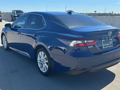 Used 2023 Toyota Camry LE image 10