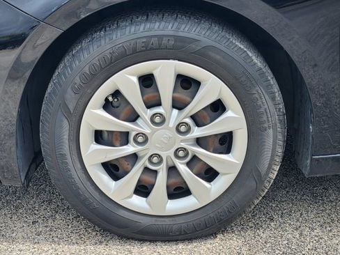 Used 2019 Kia Forte Sedan image 8