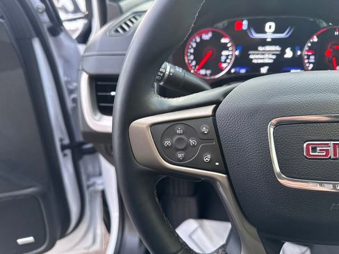 Used 2024 GMC Terrain Denali w/ Denali Premium Package image 11