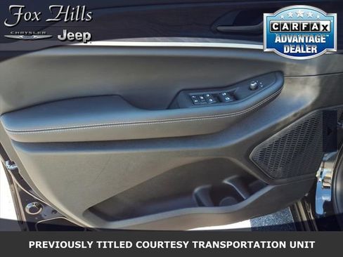 New 2025 Jeep Grand Cherokee Limited w/ Black Appearance Package image 13